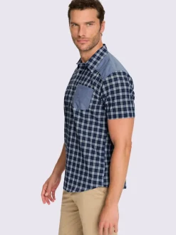 Chemise à manches courtes empiècements contrastés tendance