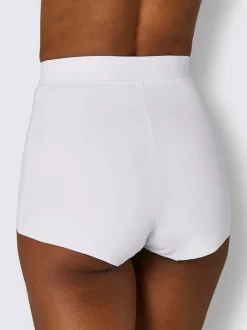 Culotte gainante légèrement gainant