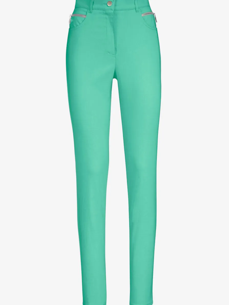 Pantalon extensible tombe parfaitement grâce au stretch, dans toutes les tailles