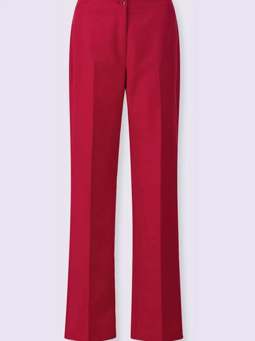 Pantalon plis repassés, effet affinant