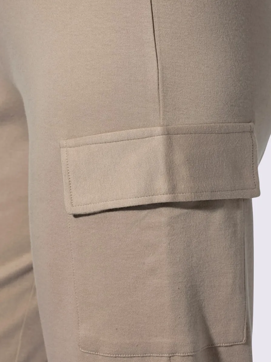 Pantalon sweat poches cargo plaquées