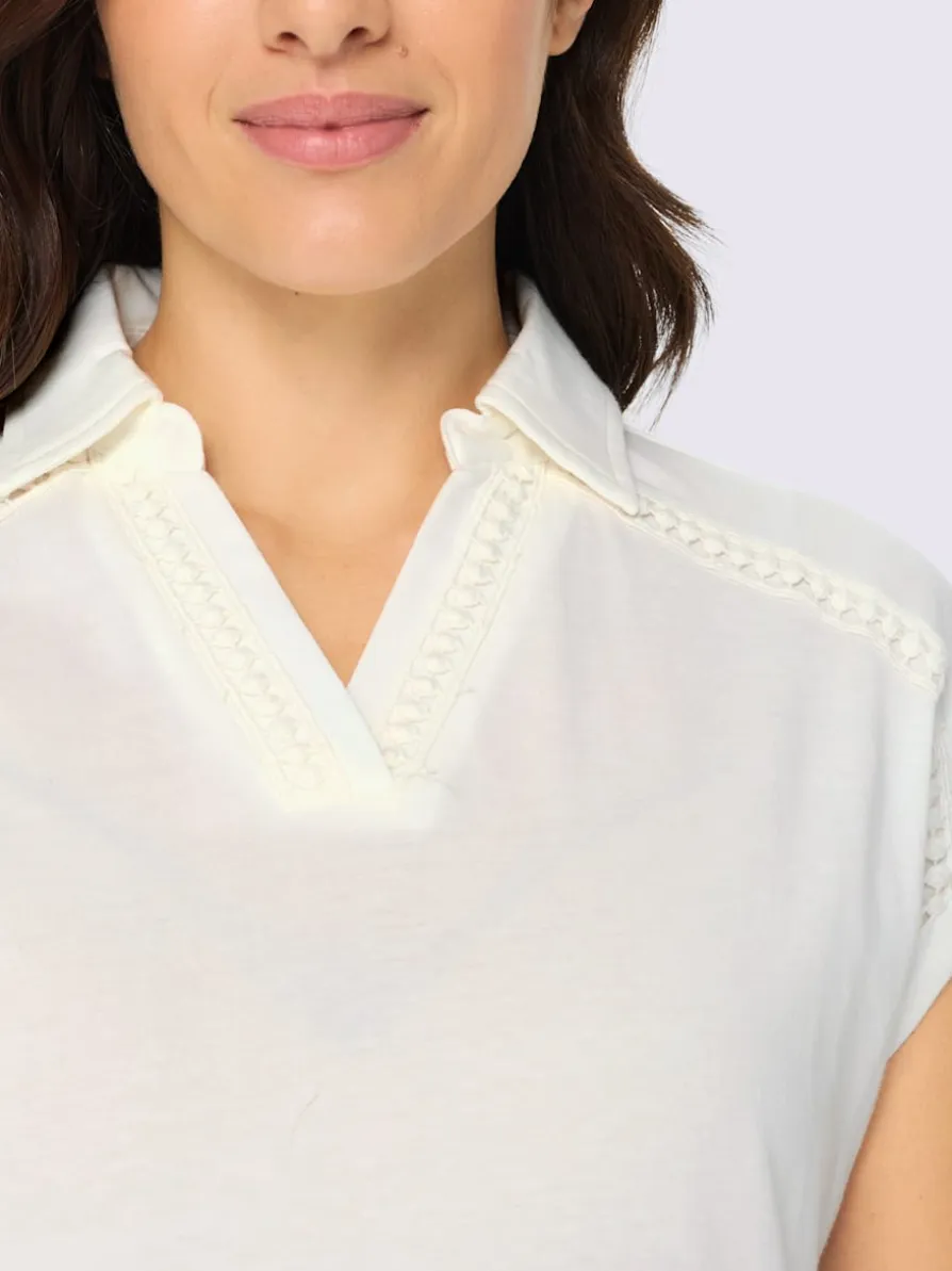 Polo dentelle de couleur assortie