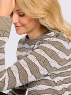 Pull ajouré motif ajouré léger