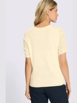 Pull ajouré superbe motif ajouré