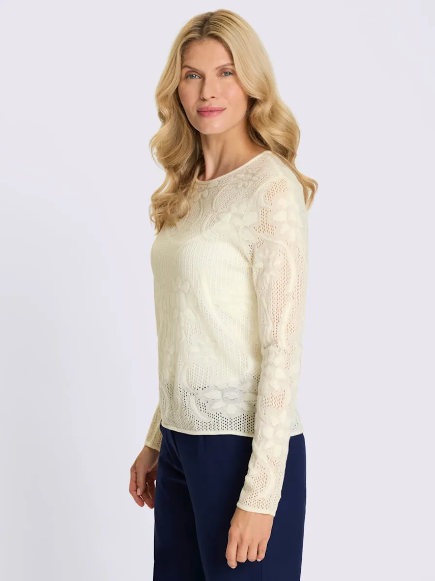 Pull ajouré superbe motif ajouré
