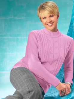 Pull femme avec motif torsadé et col rond