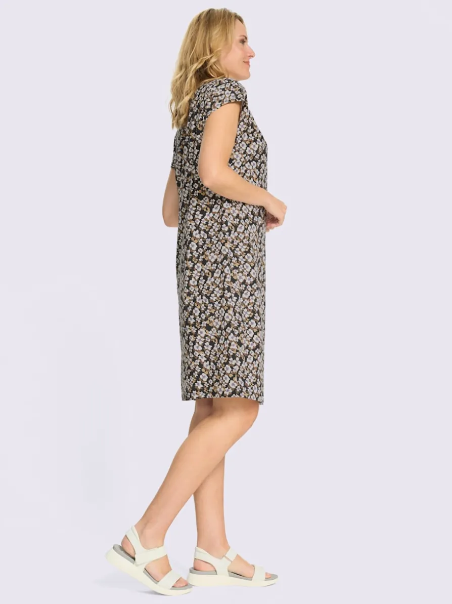Robe en jersey pinces poitrine