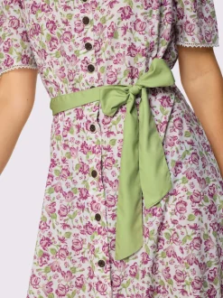 Robe traditionnelle patte de boutonnage sur toute la longueur