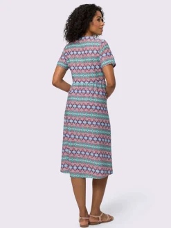 Robe évasée coupe légèrement évasée à partir de la couture de séparation
