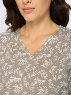 T-shirt en v encolure en v affinante