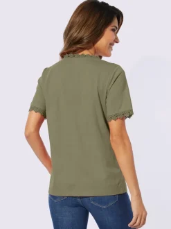 T-shirt en v superbe empiècement en dentelle