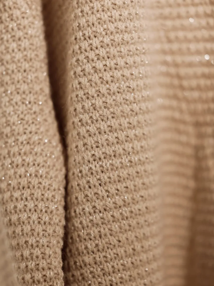 Veste en tricot fil argenté brillant couleur argenté