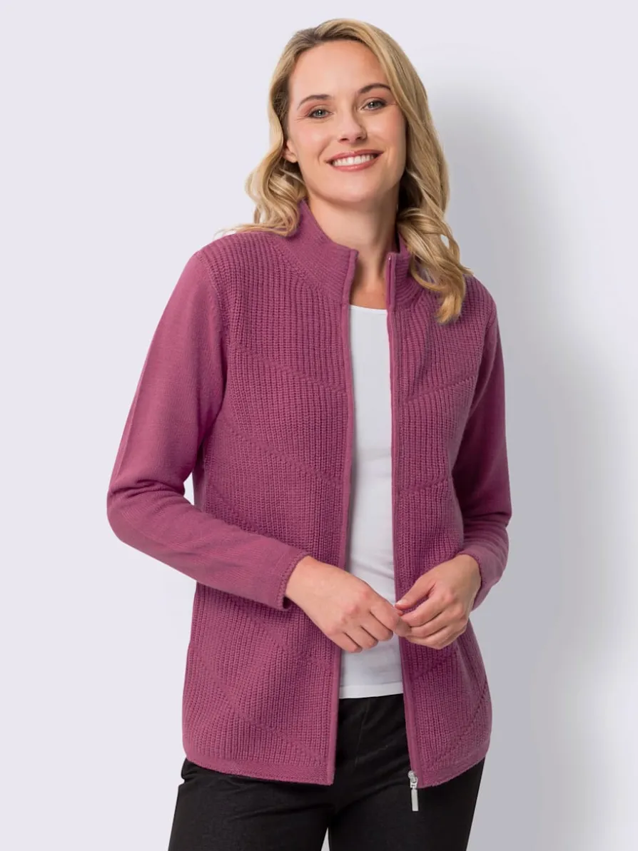 Veste en tricot très facile à entretenir